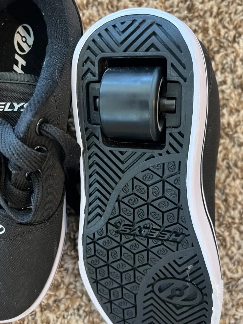 Boy’s Heely tennis Shoes